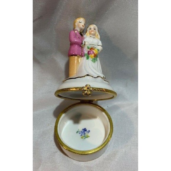 Wedding Trinket Box 4" tall by 2" wide 01-37308 - Picture 3 of 12